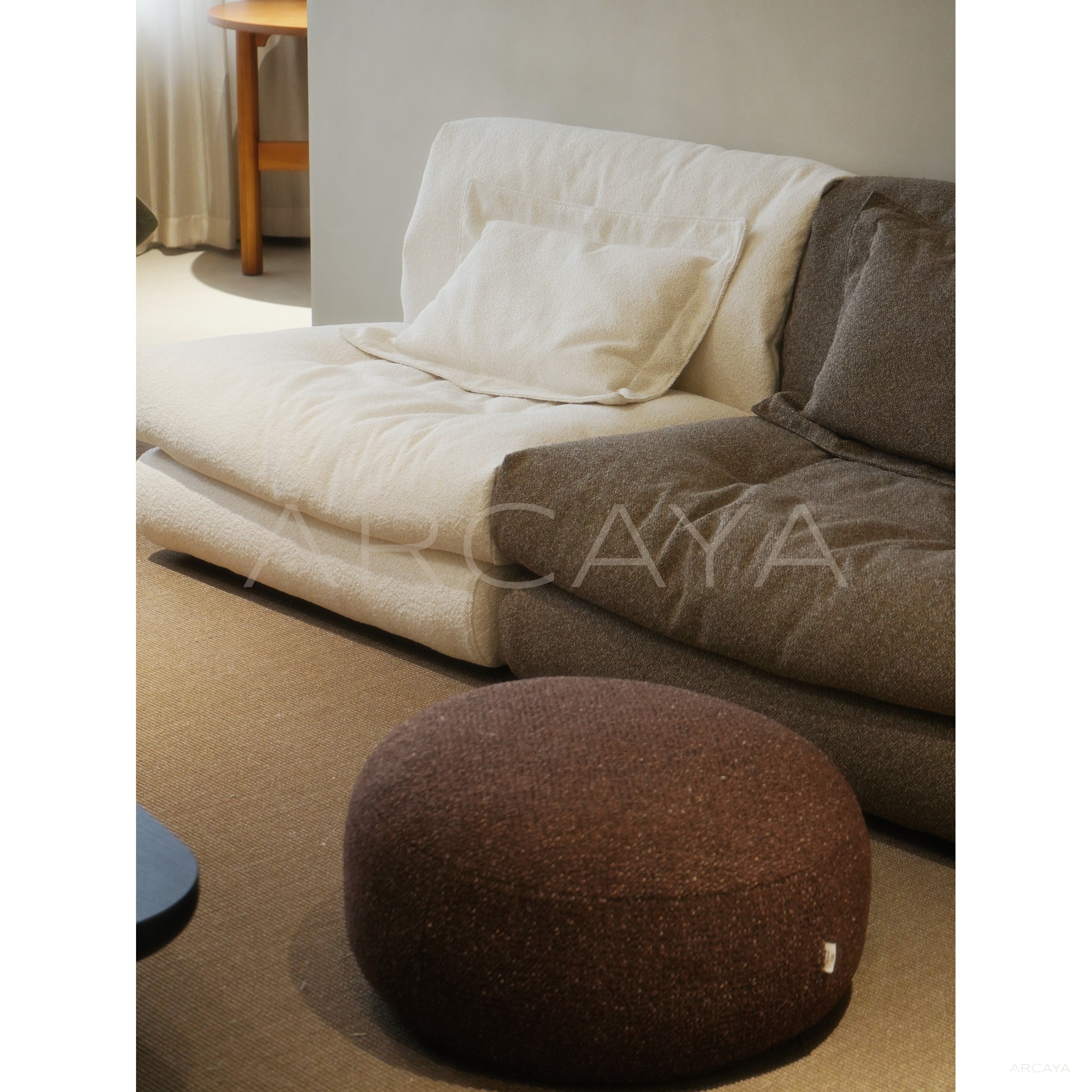 Dio Dot Round Pouf Lili Sofa - scene