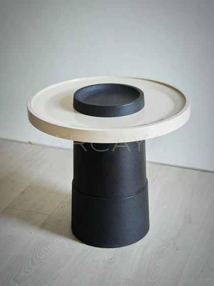 Marlow Crest Side Table — interior view 07