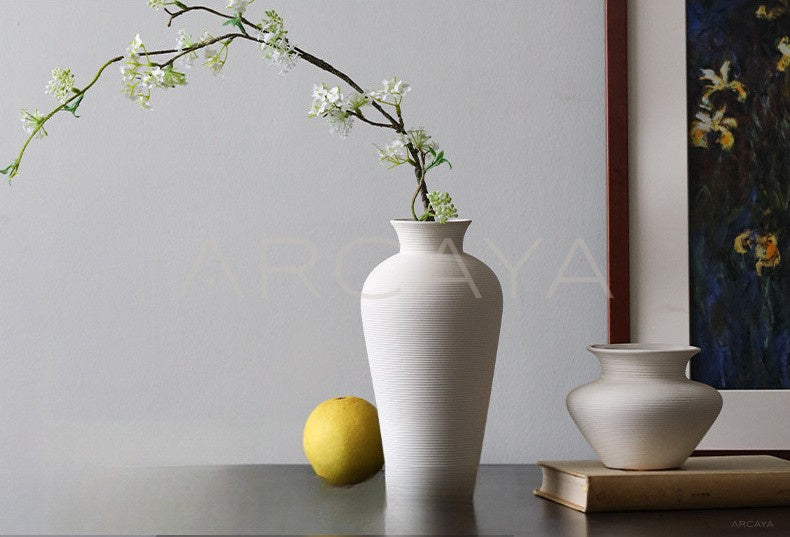 Chinese Mini Ceramic Jar Bud Vase - scene