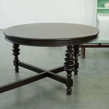 Haven Coast Dining Table - front view 05