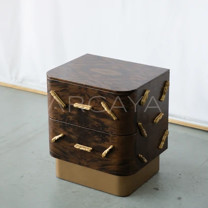 Fiera Meadow Cabinet - front view 03