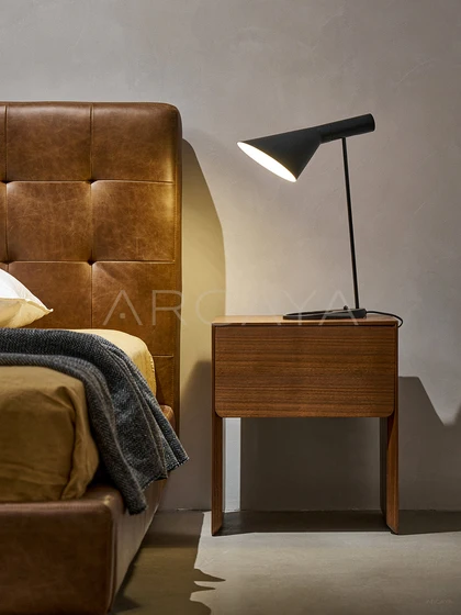 Riva Lumi Nightstand - front view 02