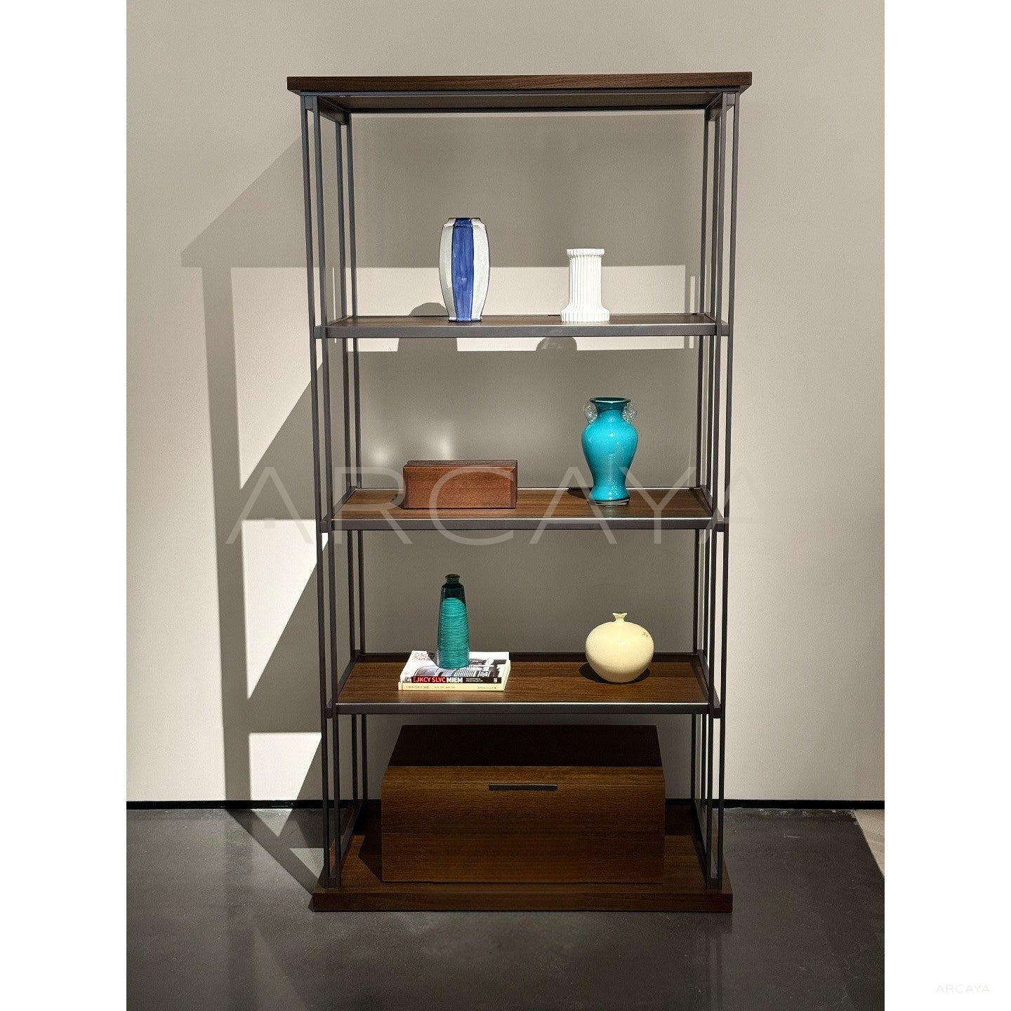 Nuvaye Display Shelf - scene
