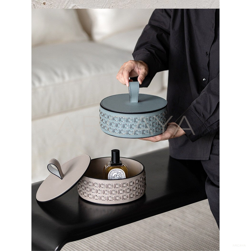Hollow Leather Lidded Jewelry Box