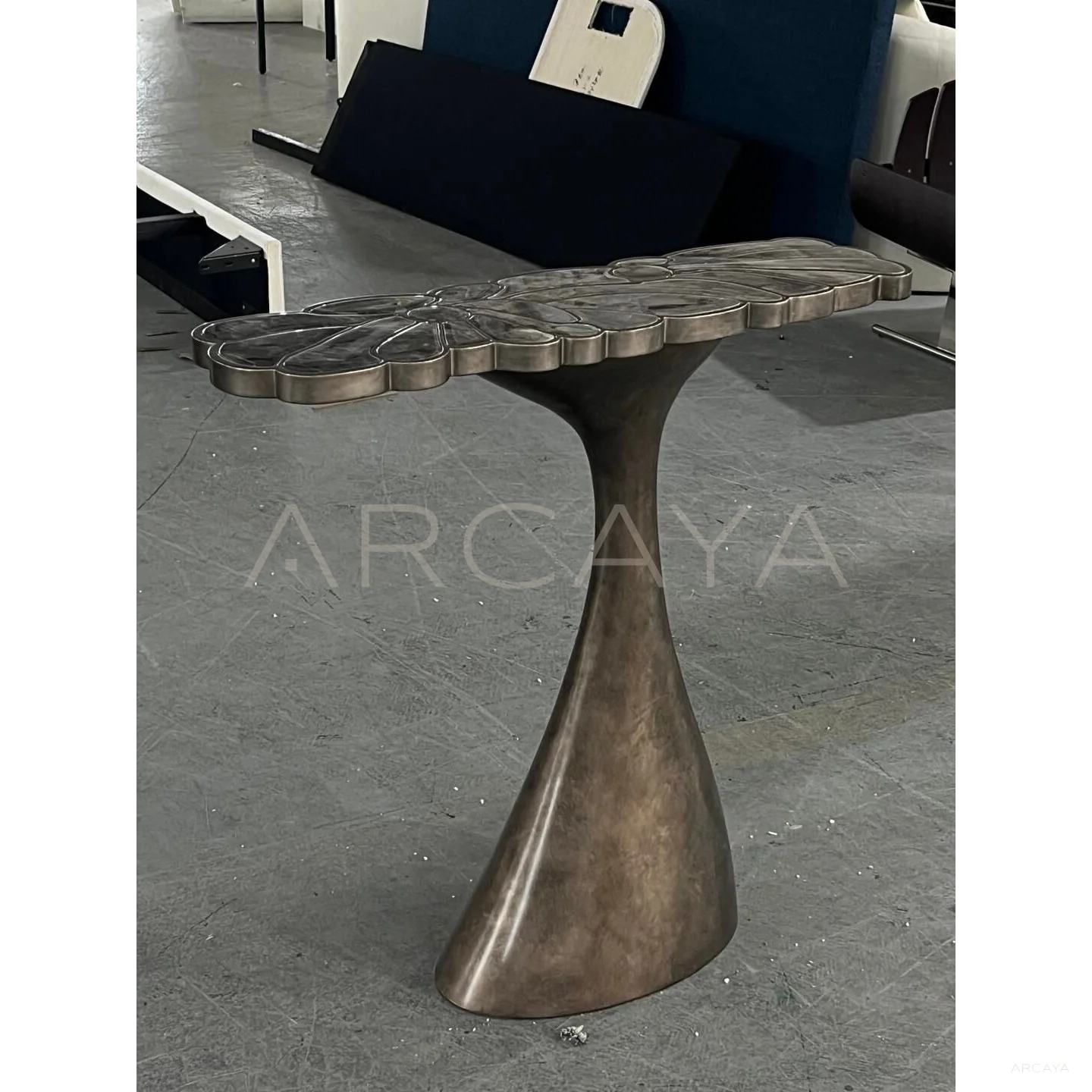 Entryway Console Table in detail