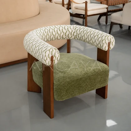 Haven Meadow Lounge Chair - front view 03
