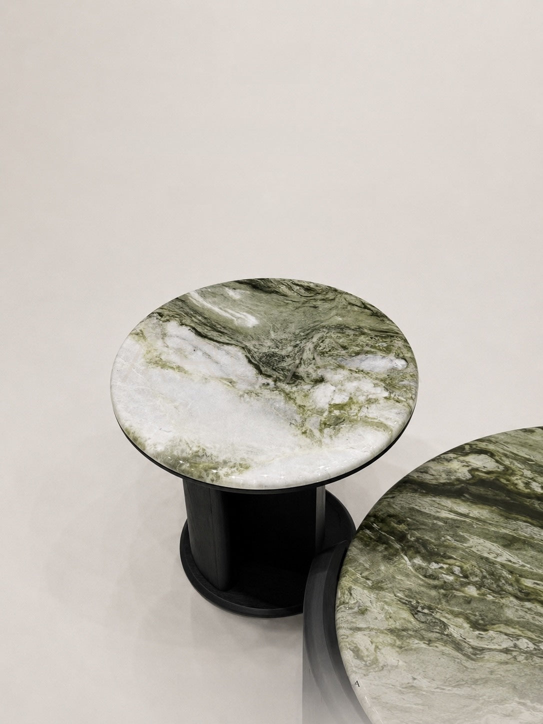 Daze Snow Mountain Jade Stone Coffee Table - scene