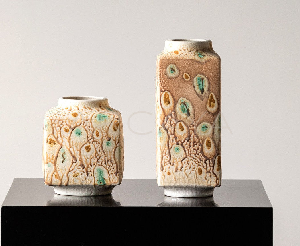 Vintage Kiln Glaze Speckled Ceramic Vase - scene