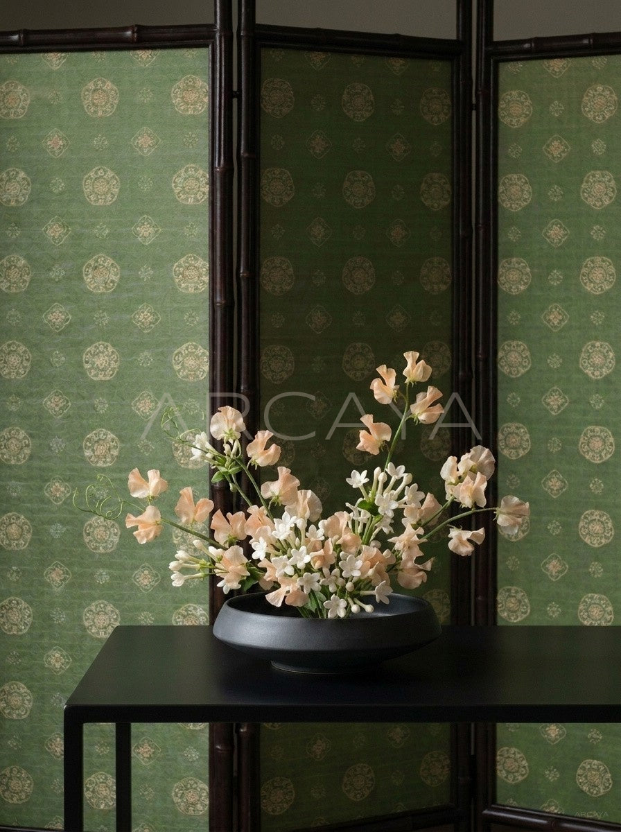 Corner Accent Folding Screen - scene