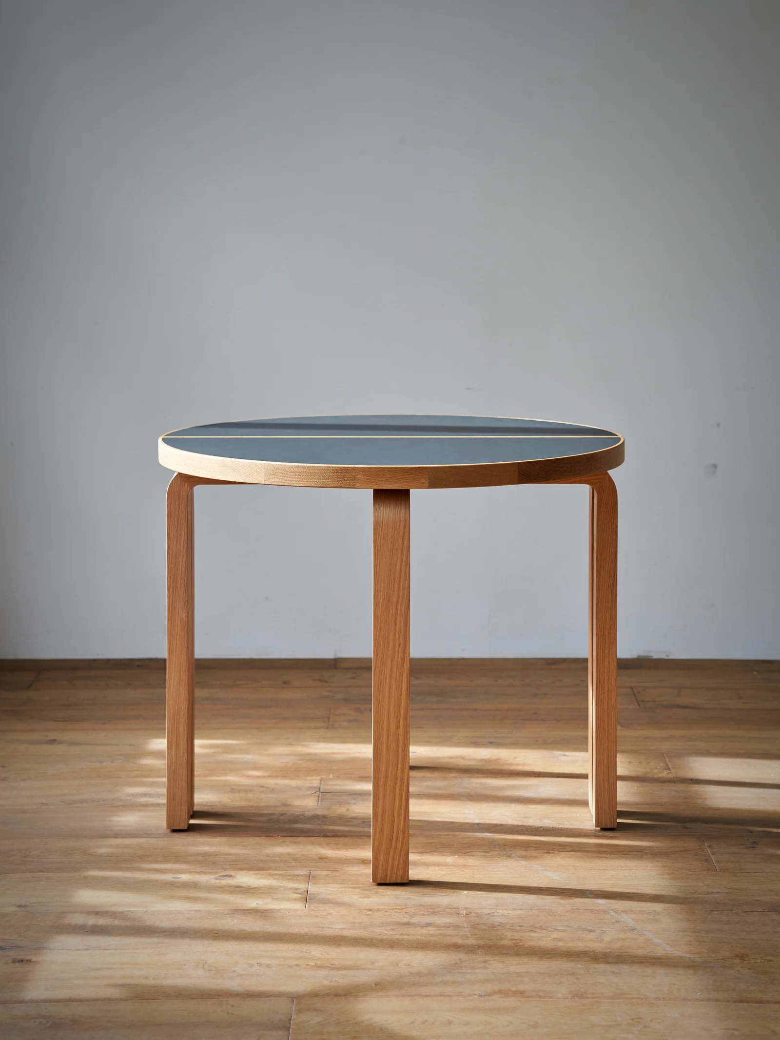 One silhouette. Your dimensions, comfort and finish.