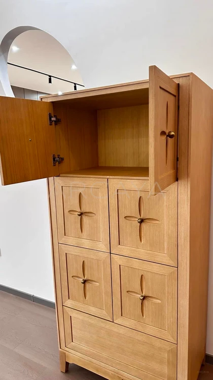 Vale Vista Cabinet — interior view 04