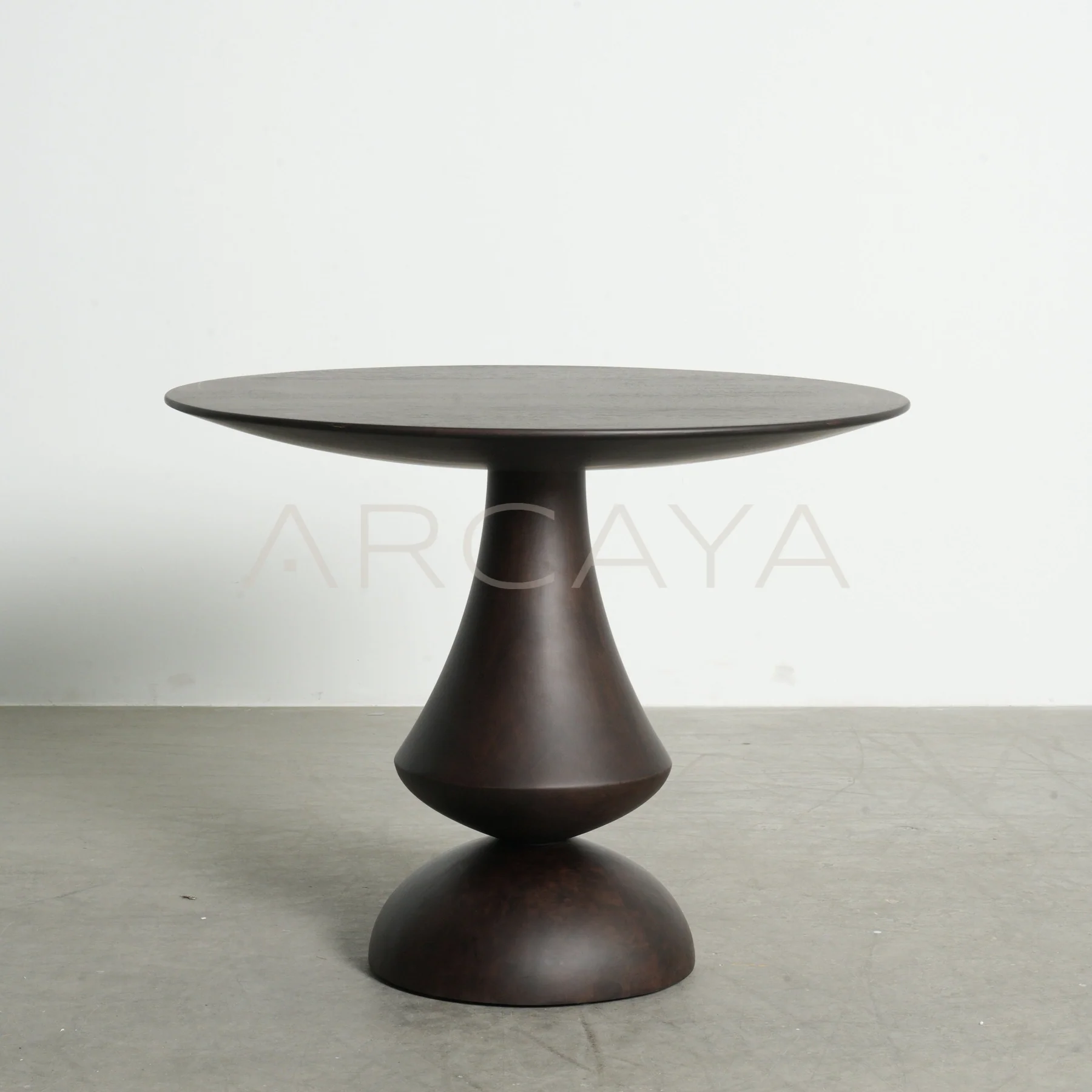 Linden Wood Decorative Object — interior view 03