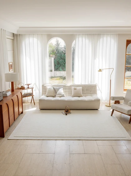 Easy Bloom Area Rug — interior view 08