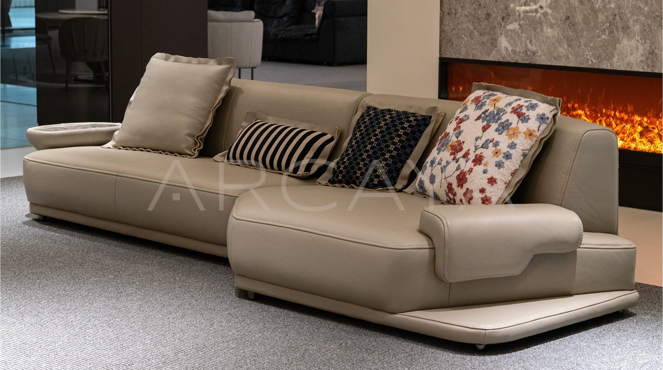 Petra Summit Straight Sofa