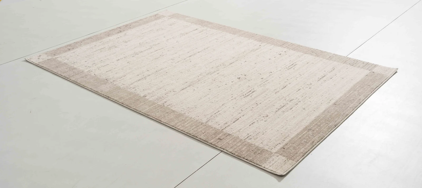 One silhouette. Your dimensions, comfort and finish.
