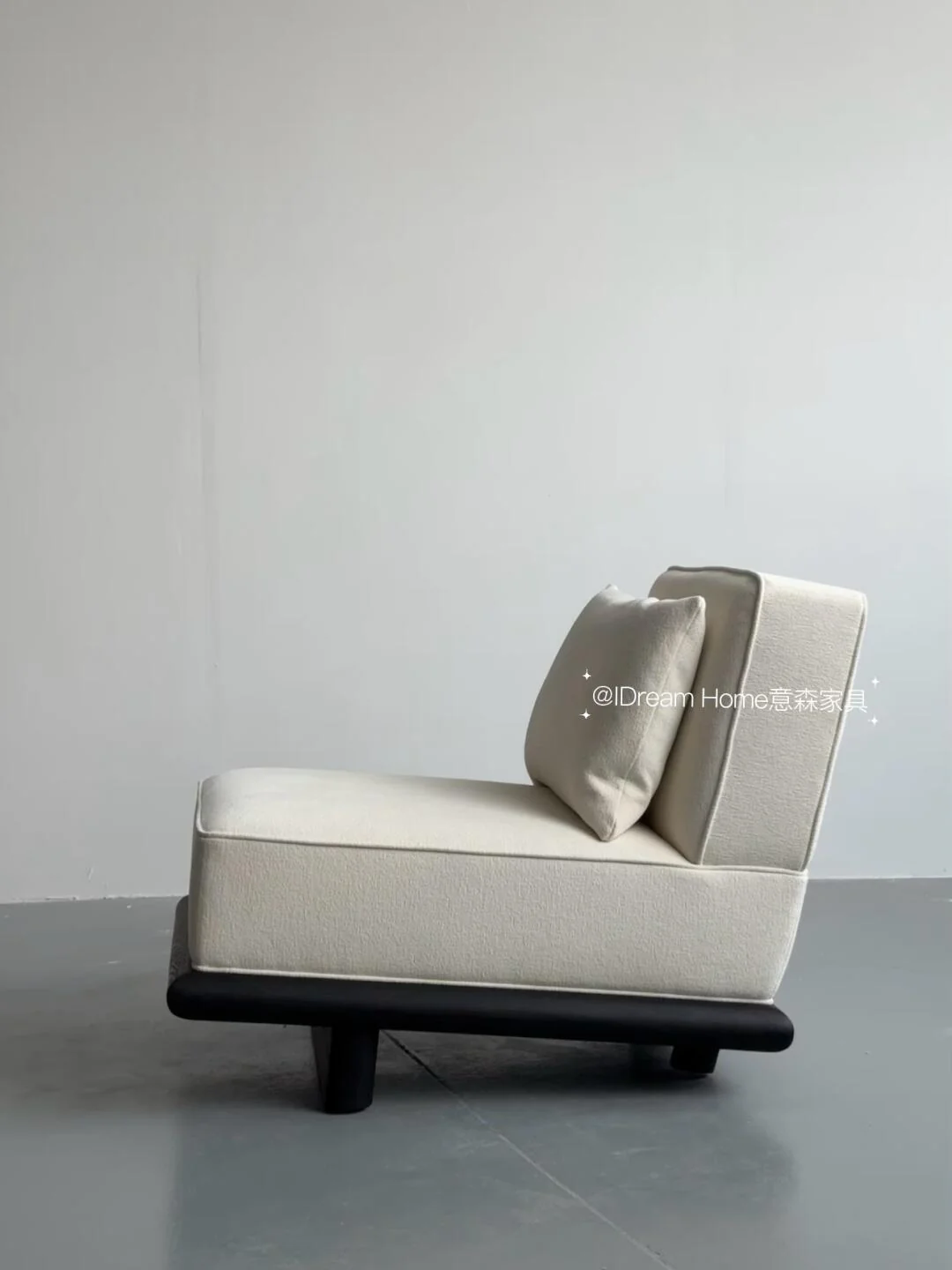 One silhouette. Your dimensions, comfort and finish.