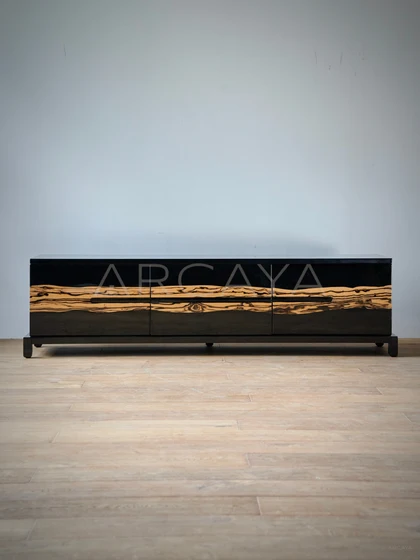 Linden Crest Media Console — interior view 03
