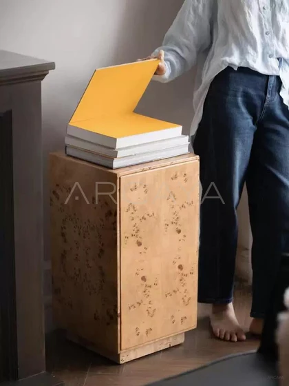 Selene Garden Side Table — interior view 05