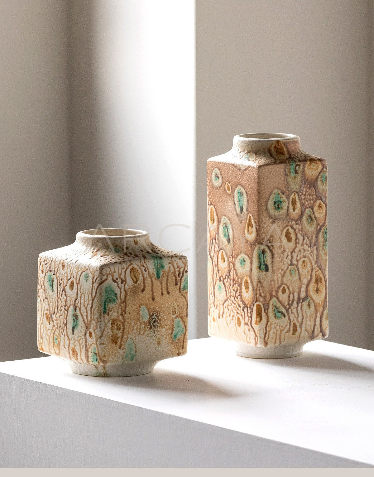 Vintage Kiln Glaze Speckled Ceramic Vase - scene