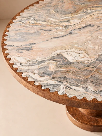 Haven Garden Dining Table - front view 05