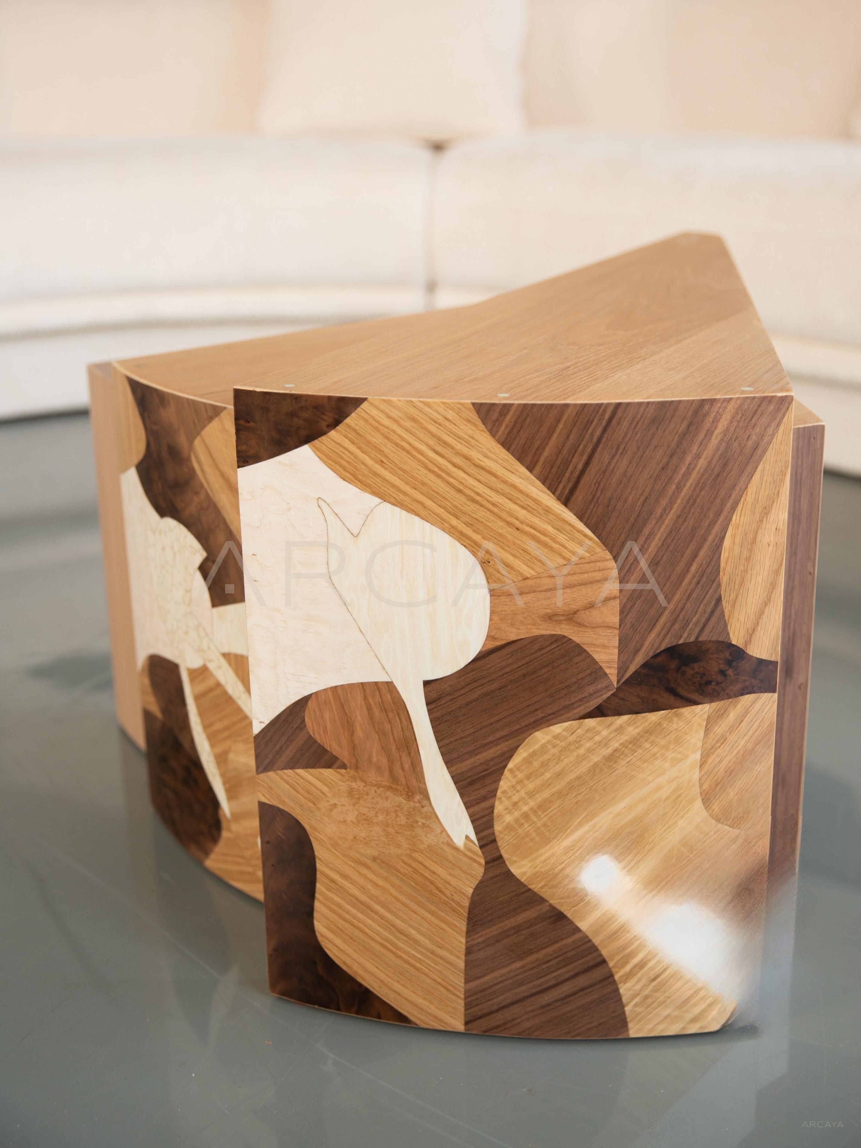 Veneer Marquetry Nesting Coffee Table - detail