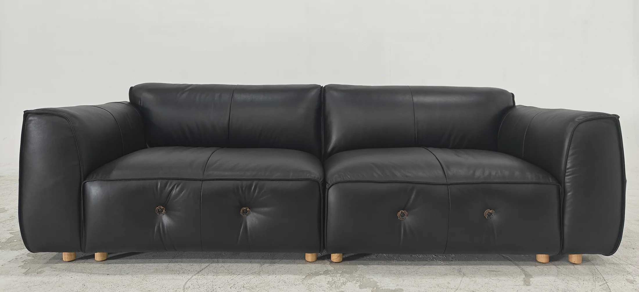 A00031 Sofa in a finished interior.