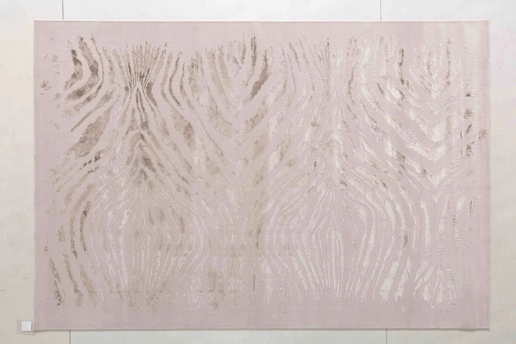 Glory Dune Area Rug — product view 01