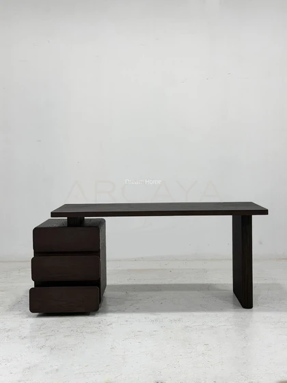 Ember Loft Desk — interior view 04
