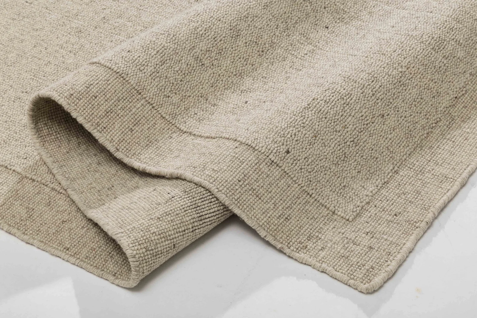 One silhouette. Your dimensions, comfort and finish.