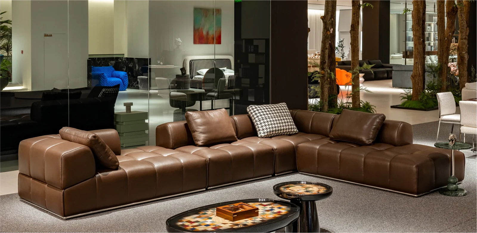 One silhouette. Your dimensions, comfort and finish.