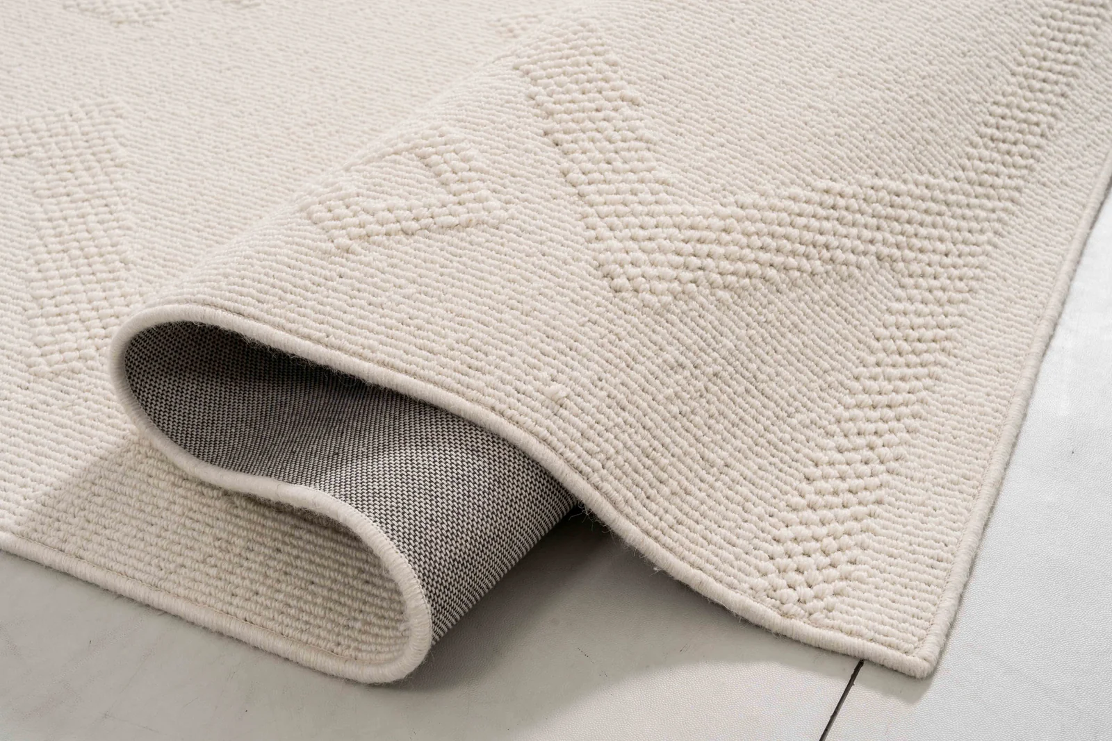 One silhouette. Your dimensions, comfort and finish.
