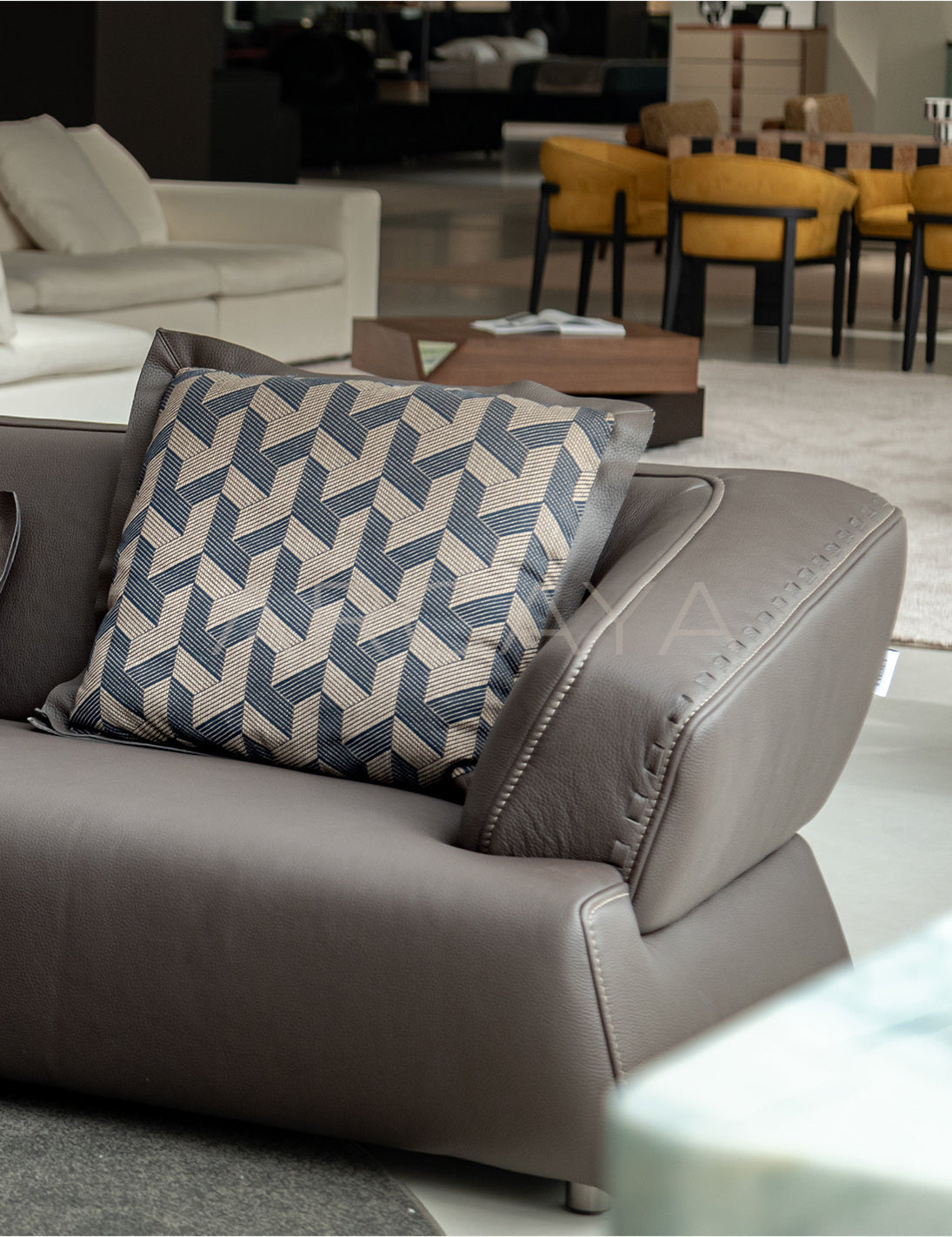 Petra Terrace Straight Sofa