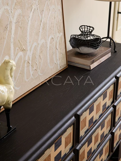 Vintage Sideboard - detail