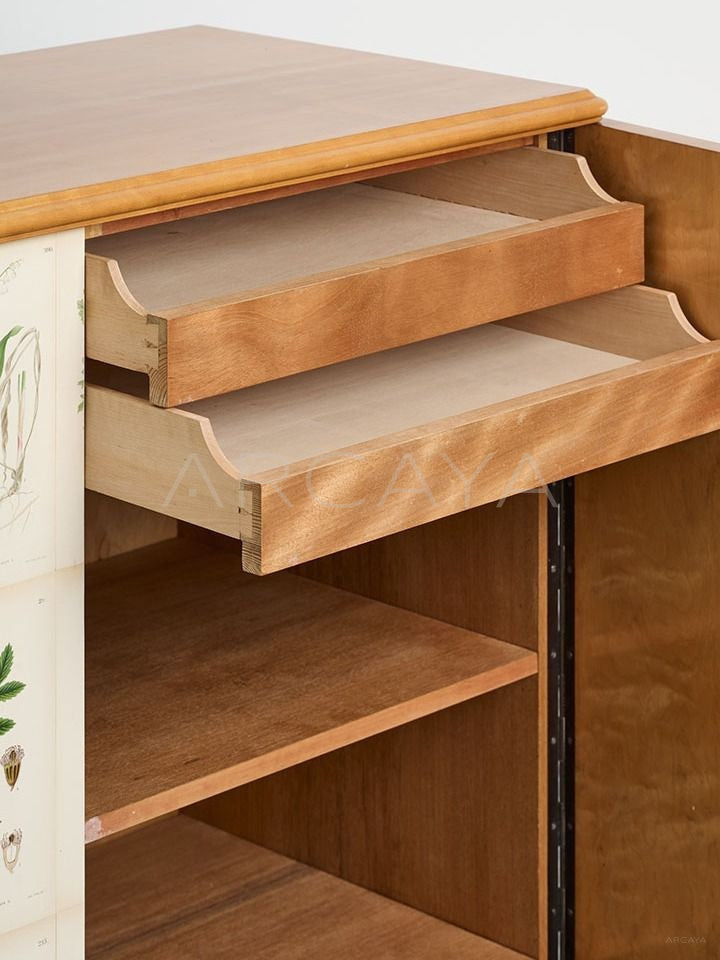 Yiduo Painted Panel Cabinet - detail