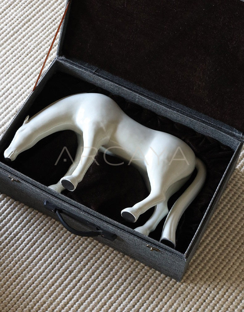 Vintage Art Ceramic Horse Ornament - scene