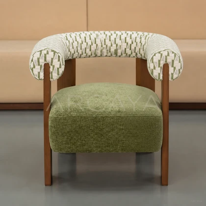 Haven Meadow Lounge Chair - front view 04