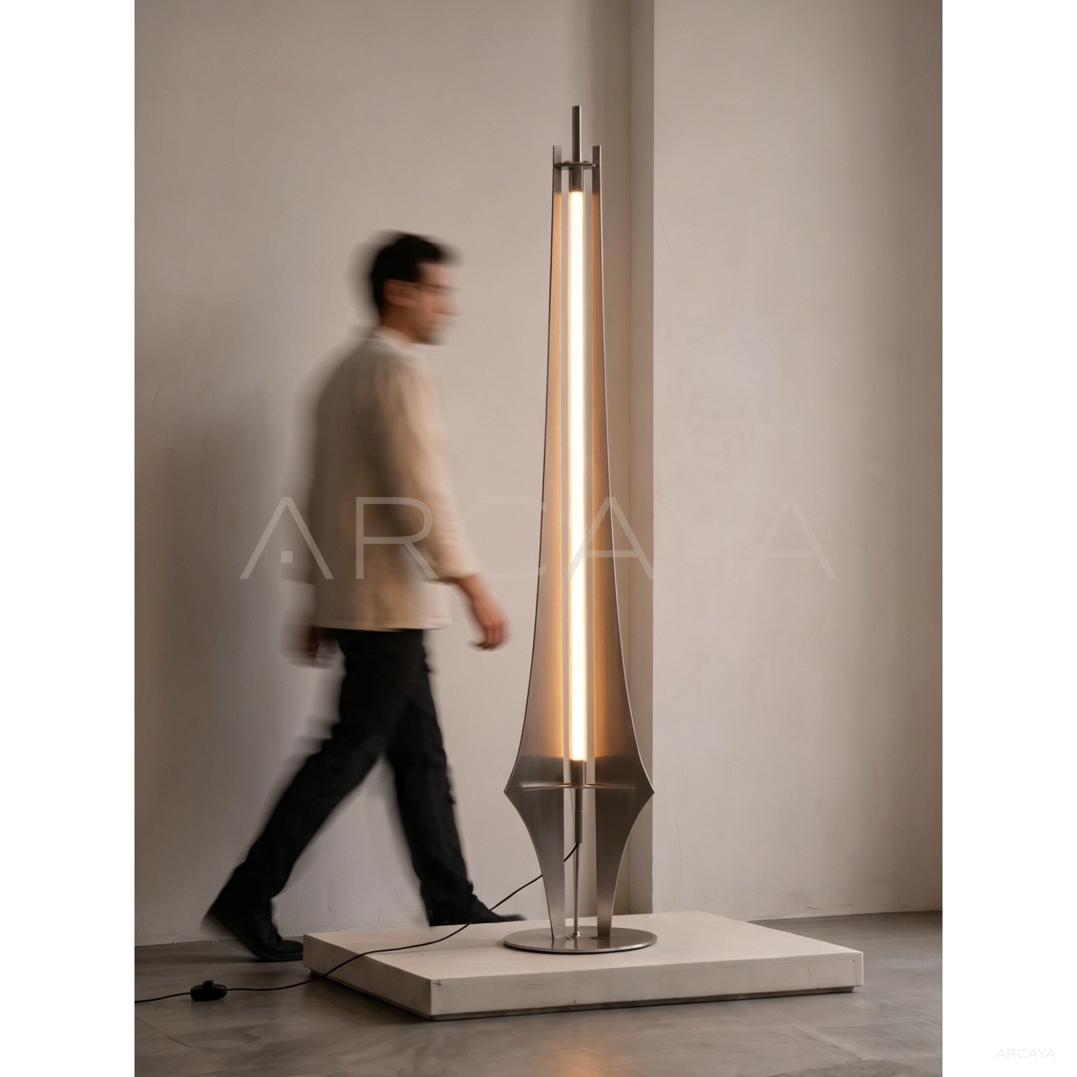 Sens Tower Floor Lamp