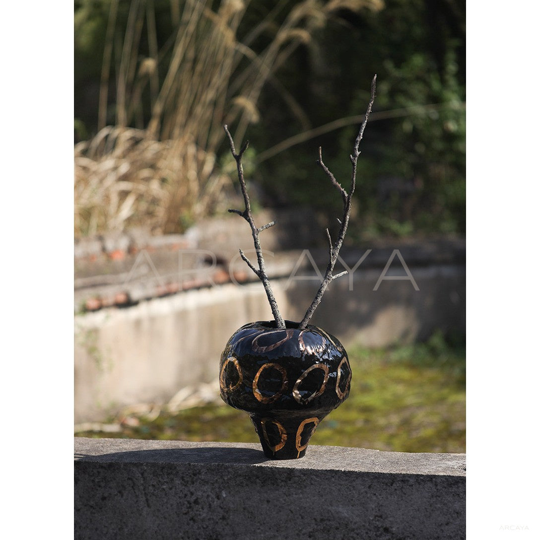 Dadan Designer Jingdezhen Vase Showroom - scene