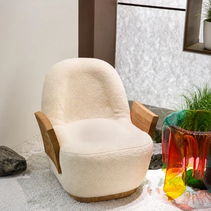 Haven Lake Lounge Chair - front view 04