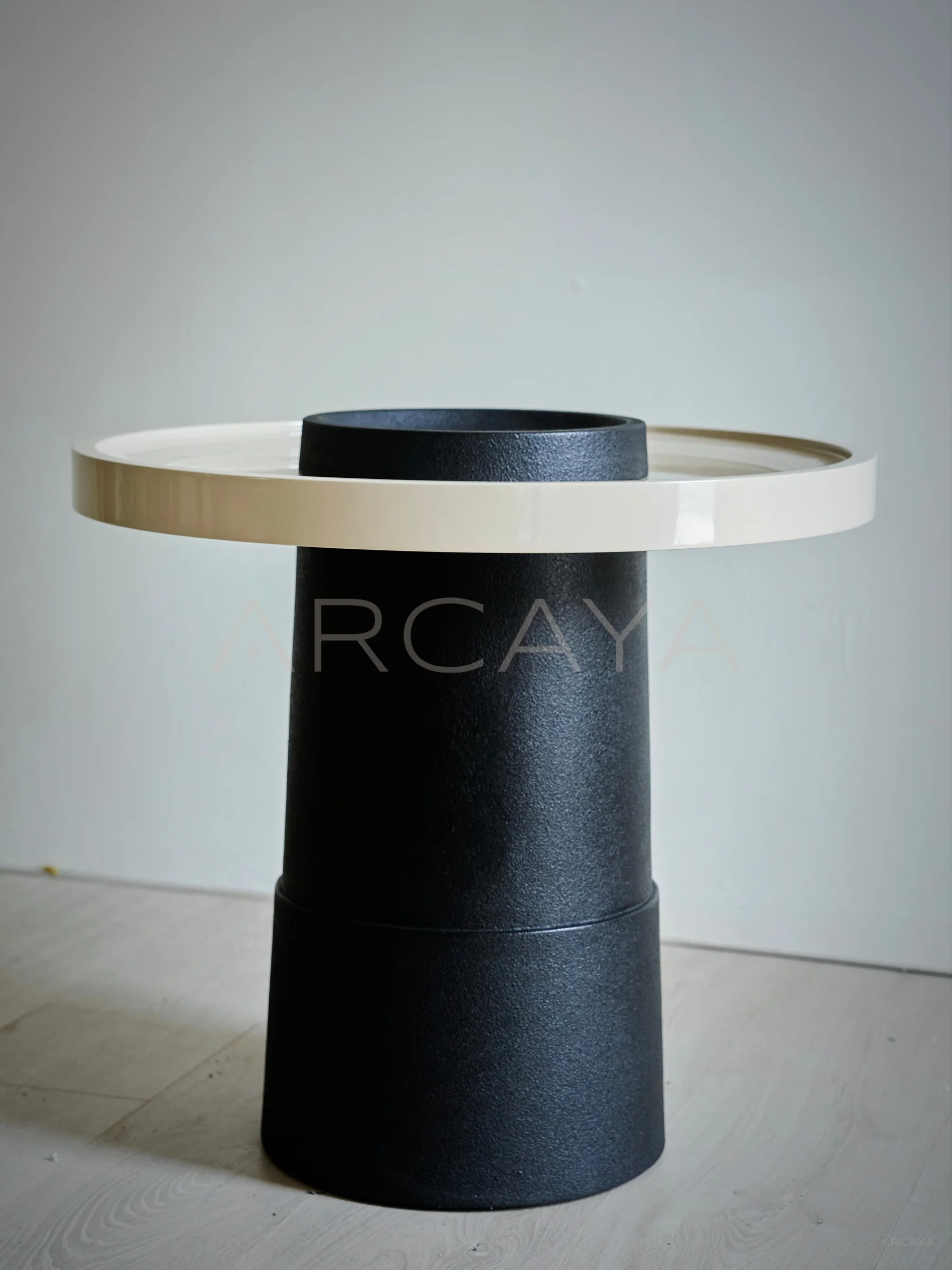 Marlow Crest Side Table — interior view 08