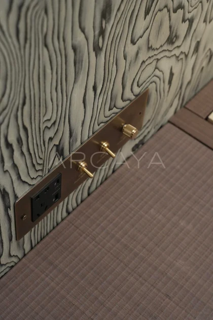 Elm Vista Bed — interior view 07
