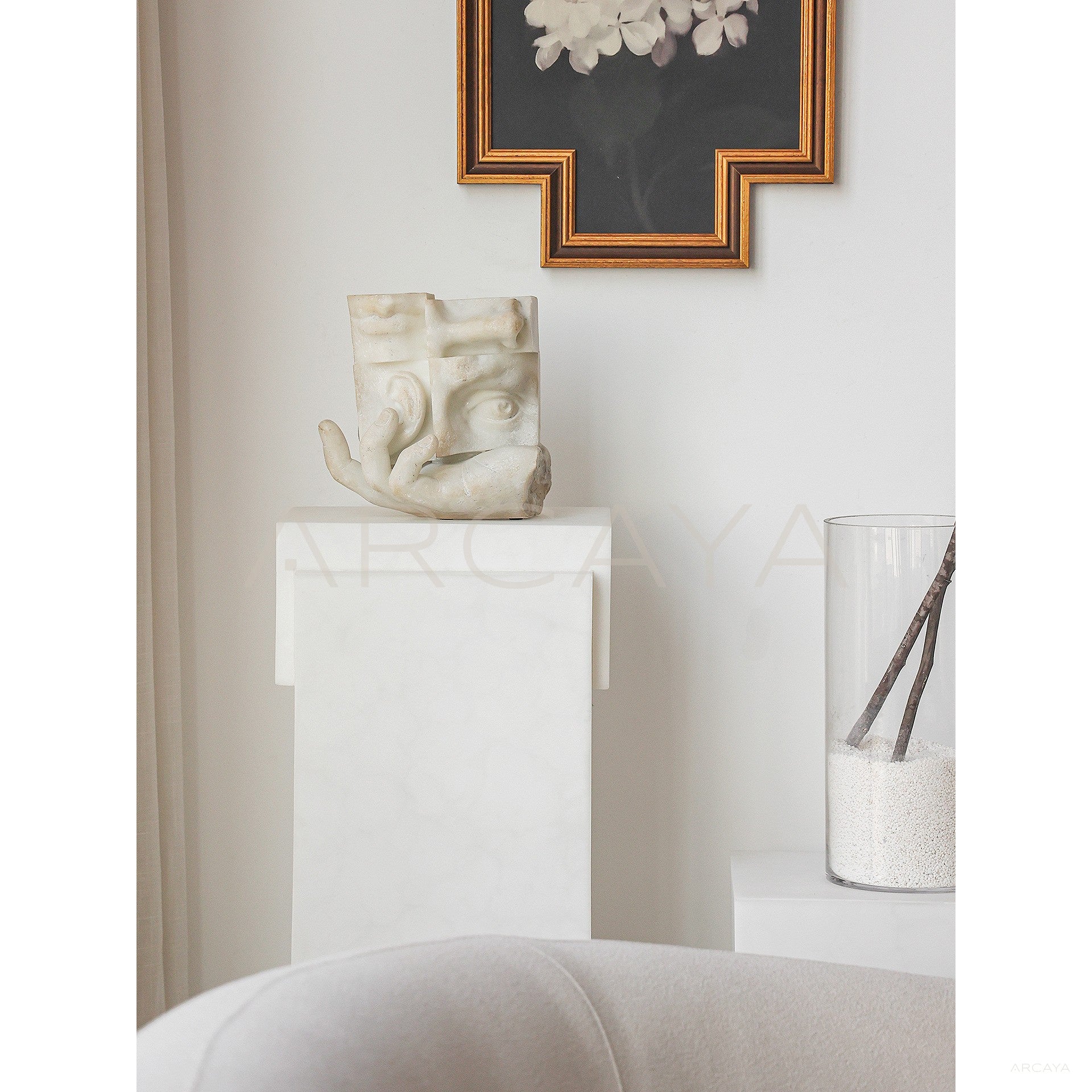 Balance Sculpture Decor - scene