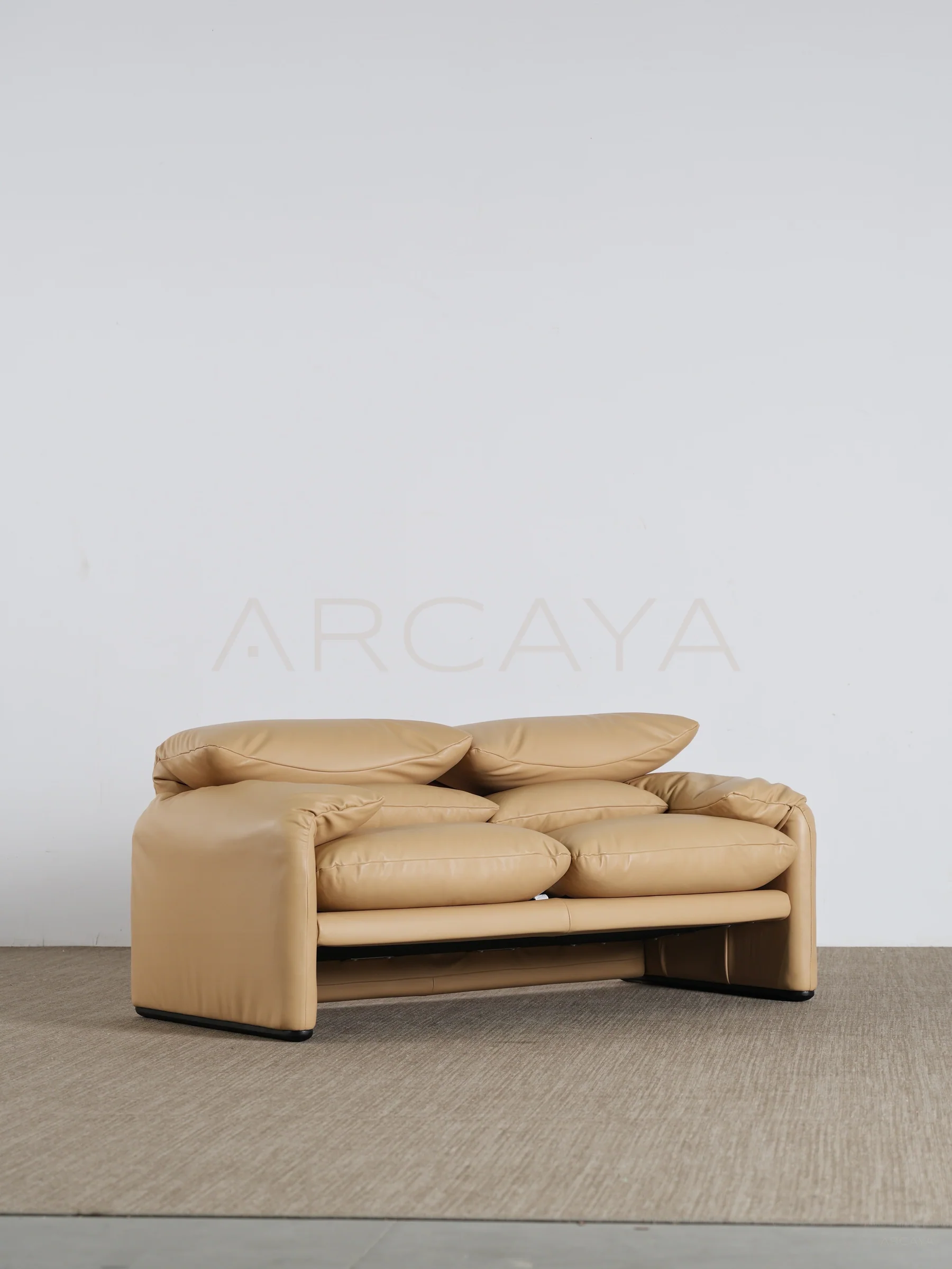 Faye Arc Straight Sofa - front view 01