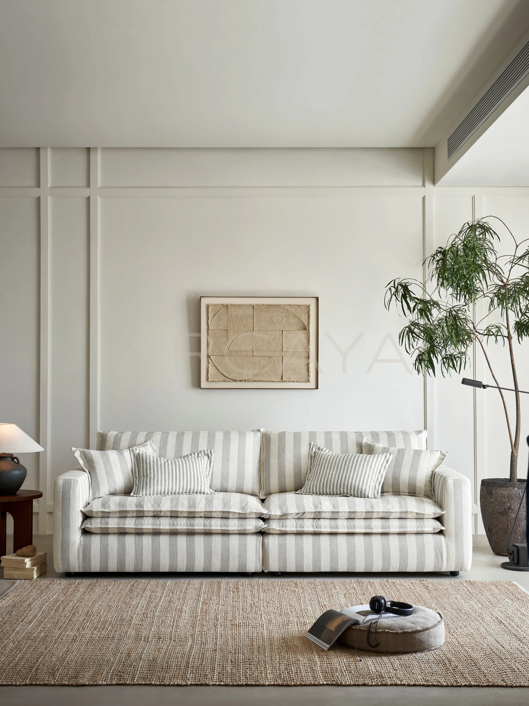 Faye Studio Straight Sofa - front view 01