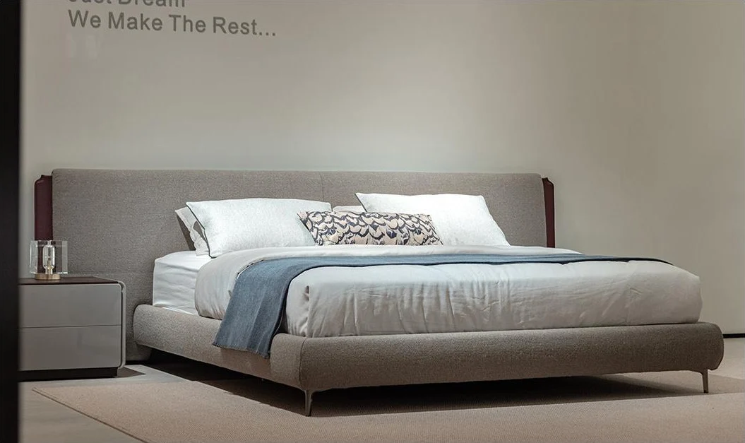 One silhouette. Your dimensions, comfort and finish.