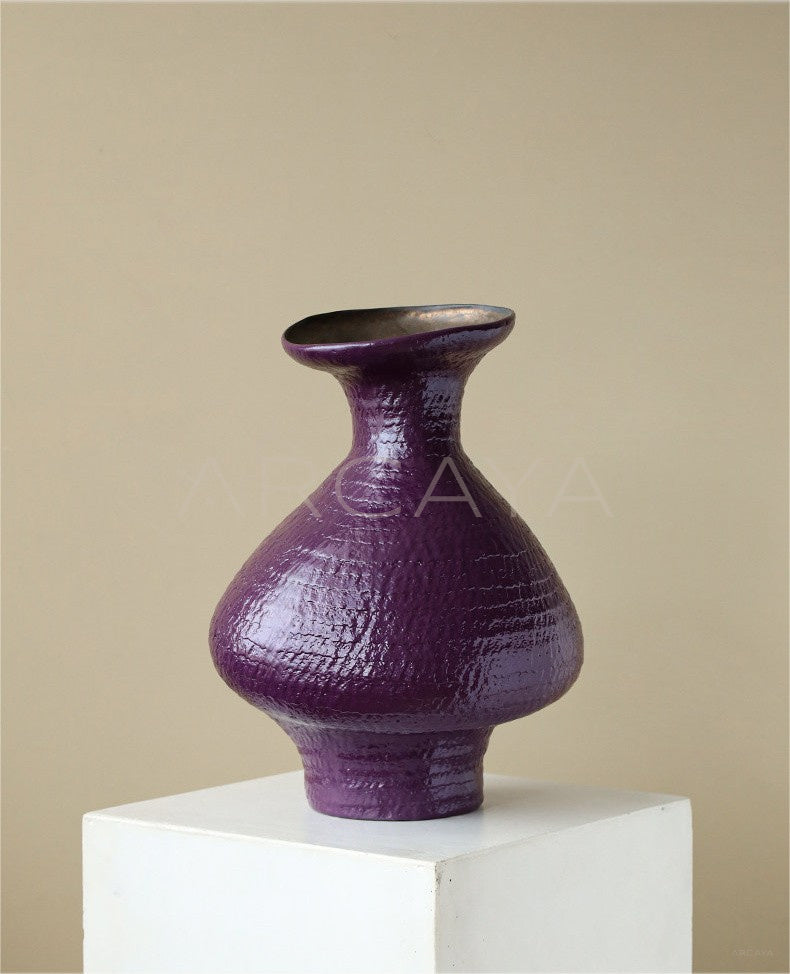 Dadan Vintage Jingdezhen Designer Vase - scene