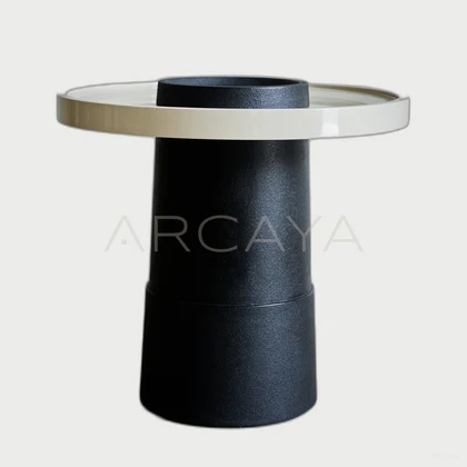 Marlow Crest Side Table — neutral background 01