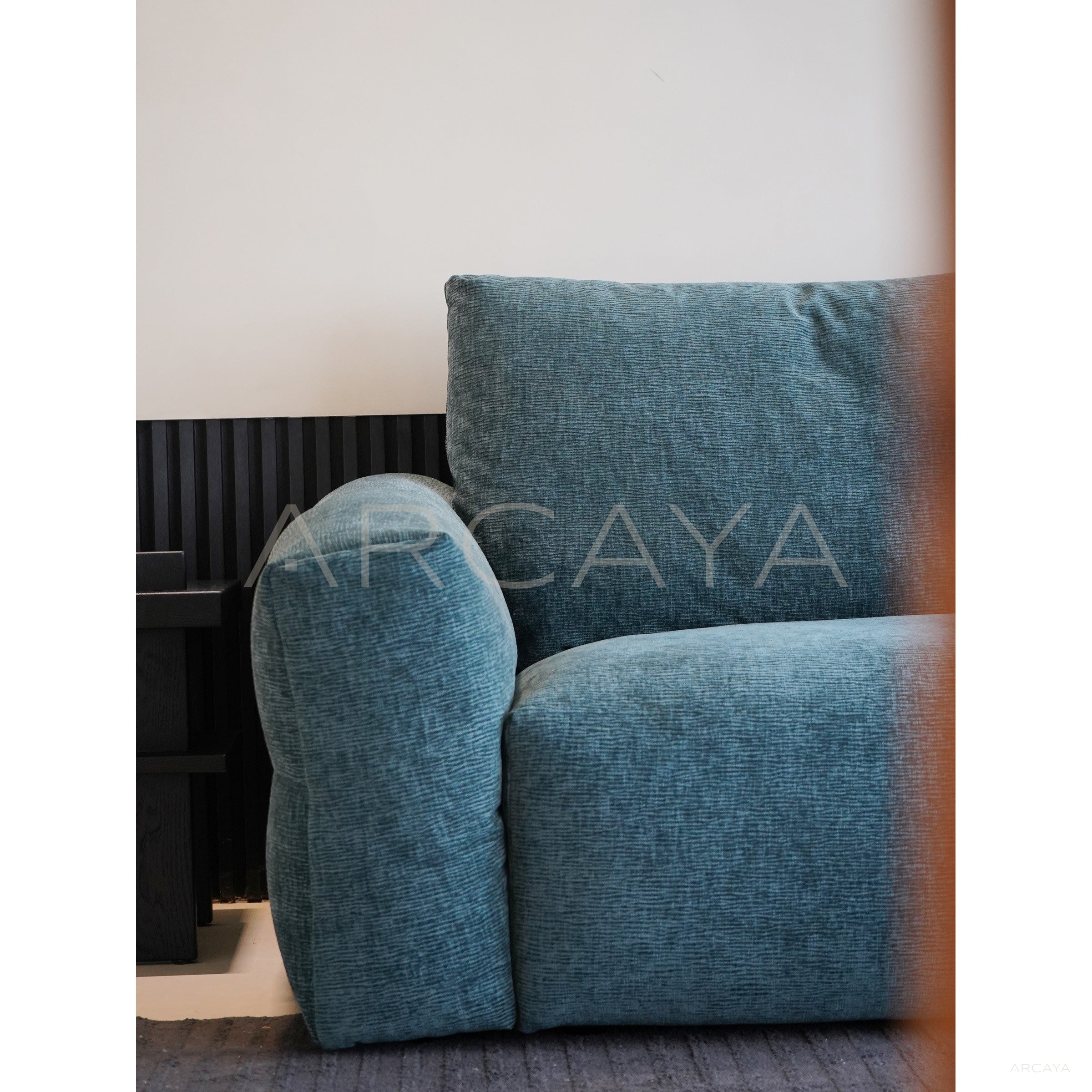 Dio Peacock Blue Zhiyu Sofa - scene