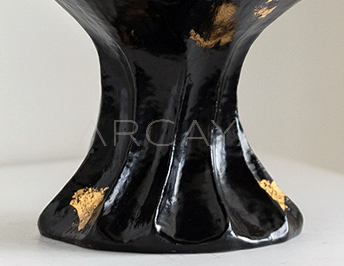 Dadan Black Gold Double Ear Vase - scene