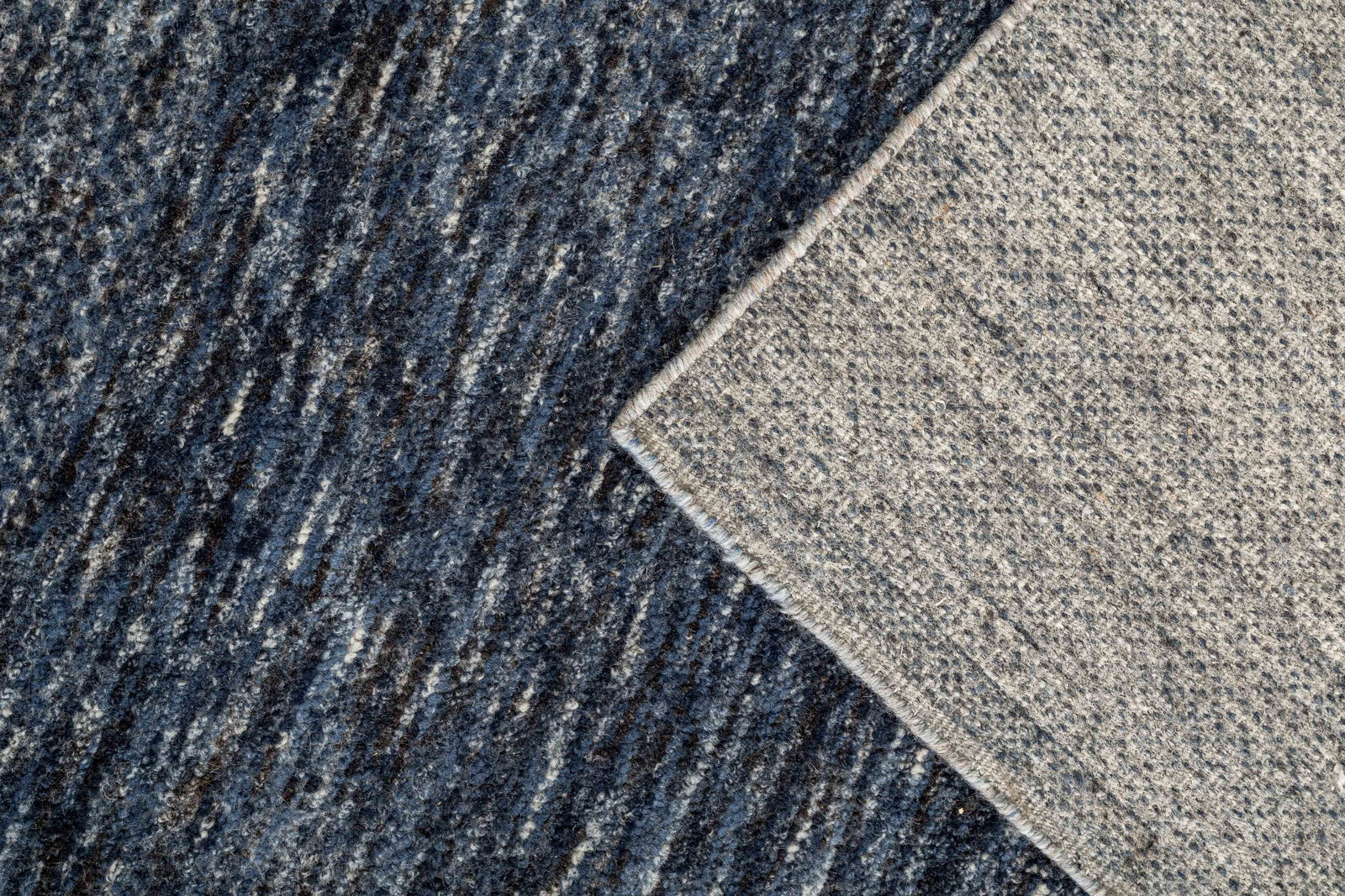 One silhouette. Your dimensions, comfort and finish.
